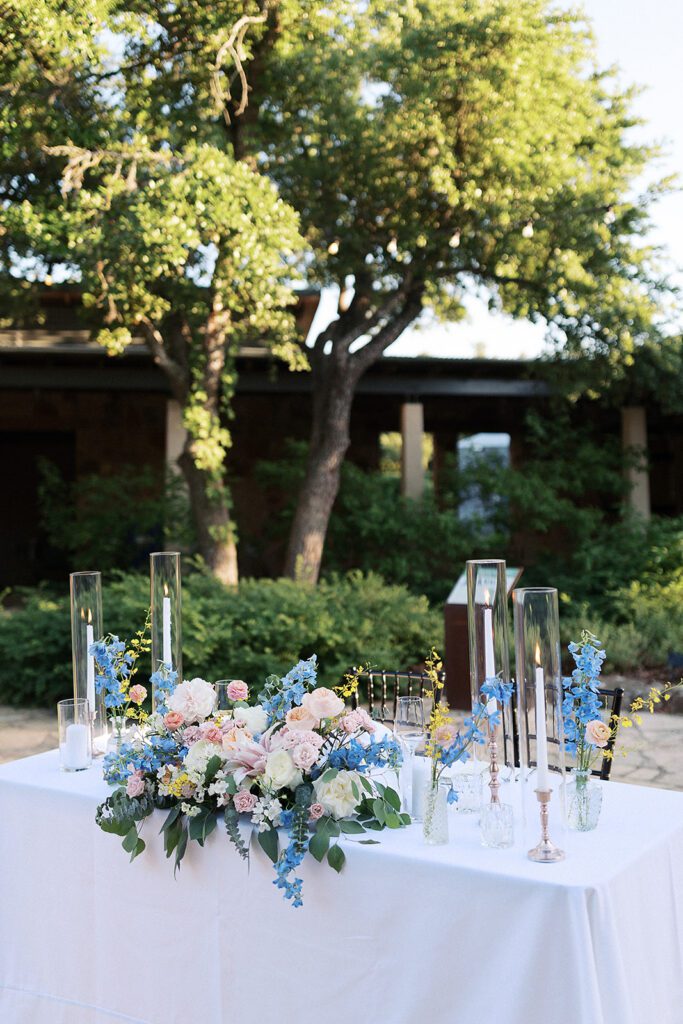 Outdoor wedding reception florals