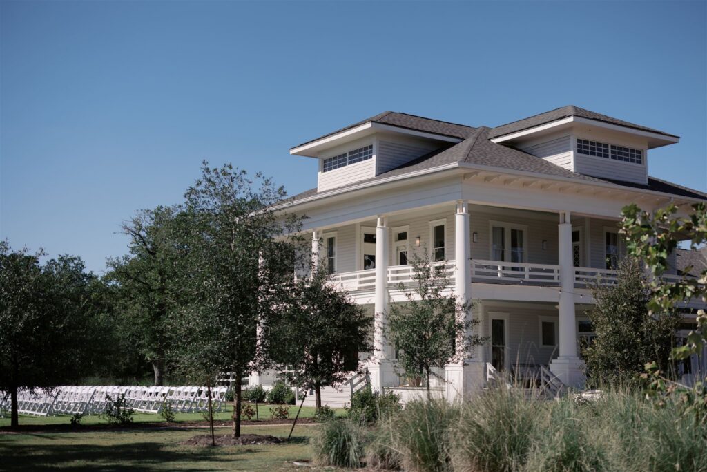 Gorgeous shot of the Grand Lady Austin by Sloane Photo