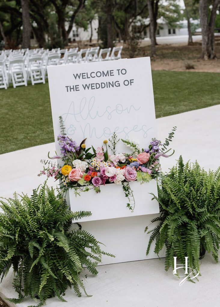 Customized wedding welcome sign with flower box