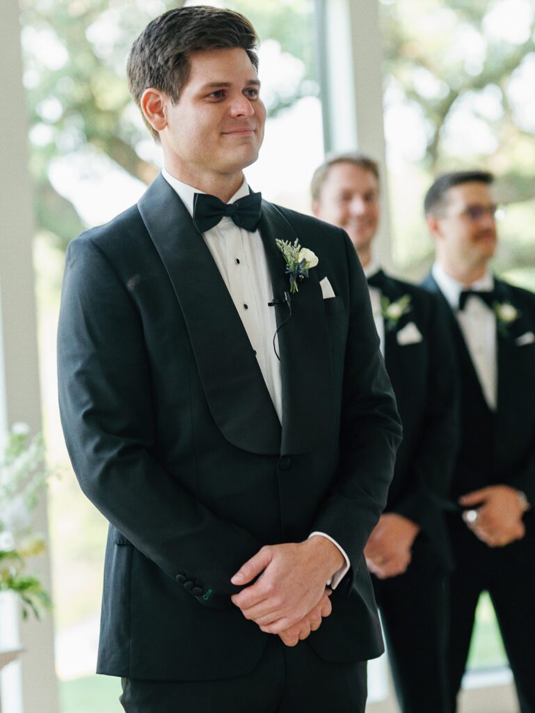 Groom seeing bride for first time