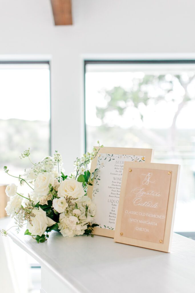 Beautiful wedding bar sign
